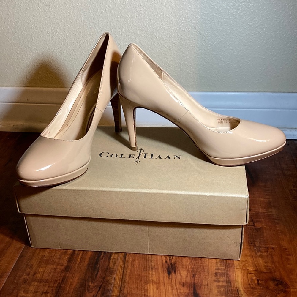 Cole Haan leather Chelsea pump, size 7.5